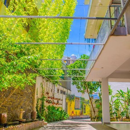 Gold House Hotel Da Nang Esterno foto