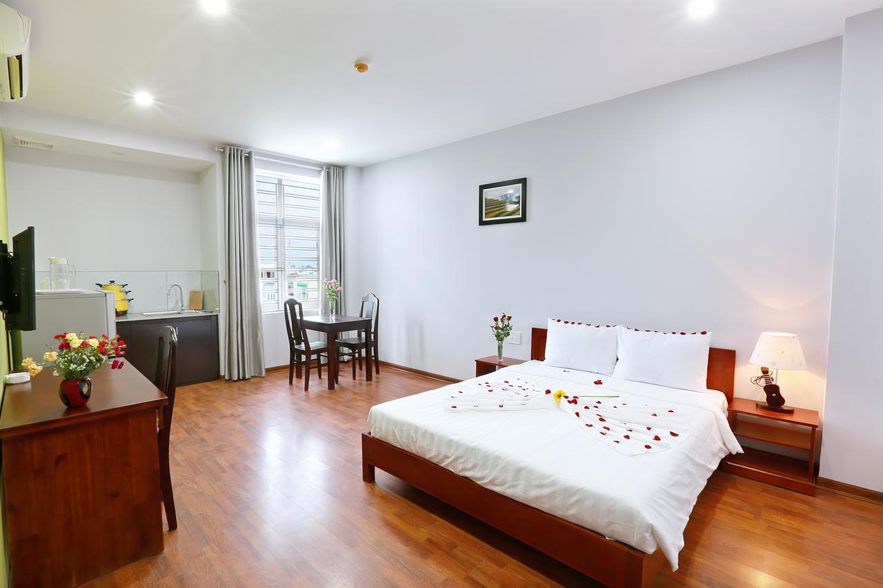 Gold House Hotel Da Nang Esterno foto