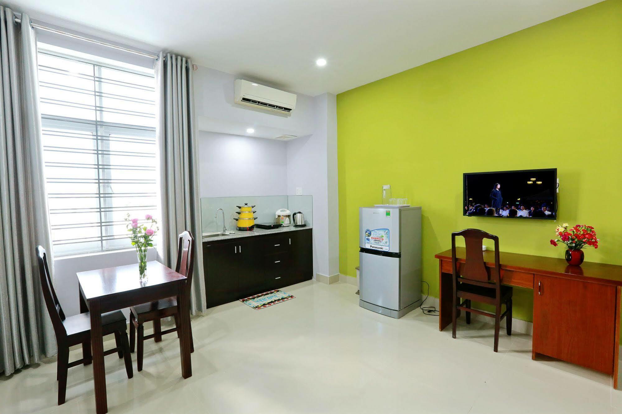 Gold House Hotel Da Nang Esterno foto